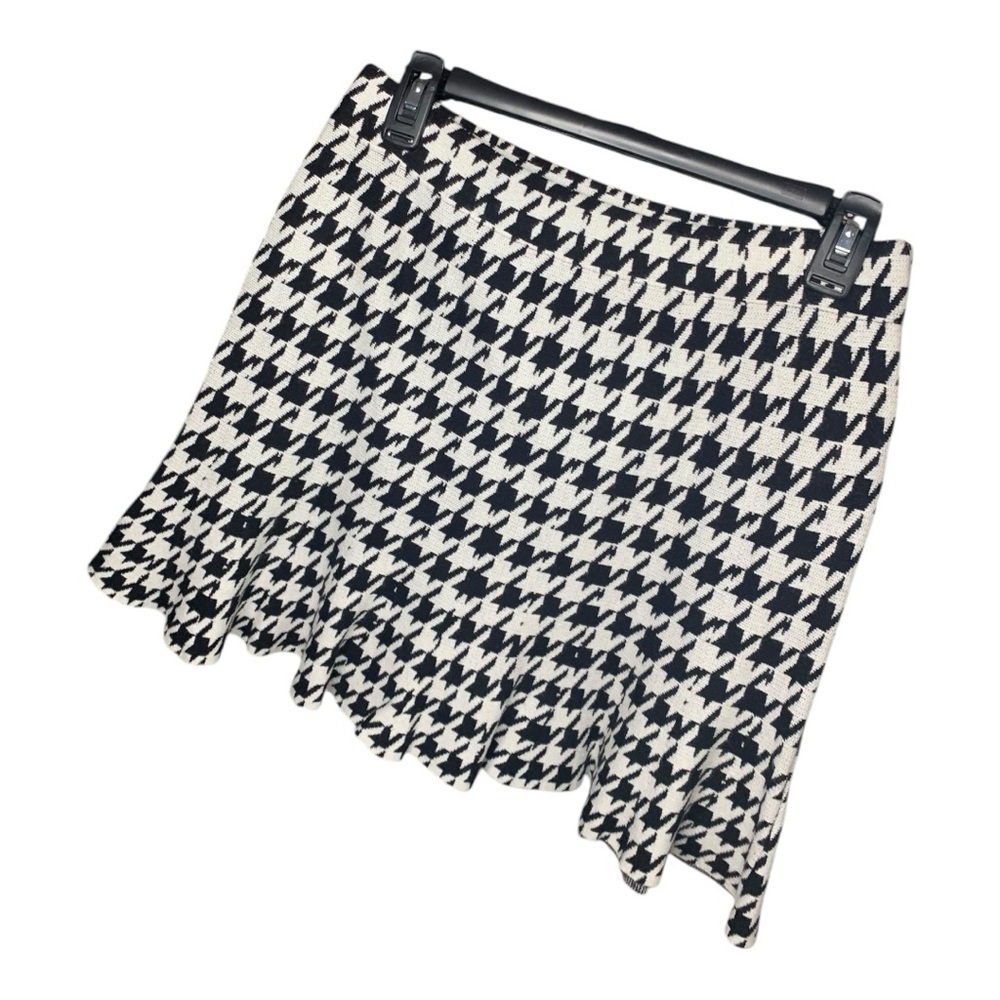 Black & White Houndstooth Mini Skirt
